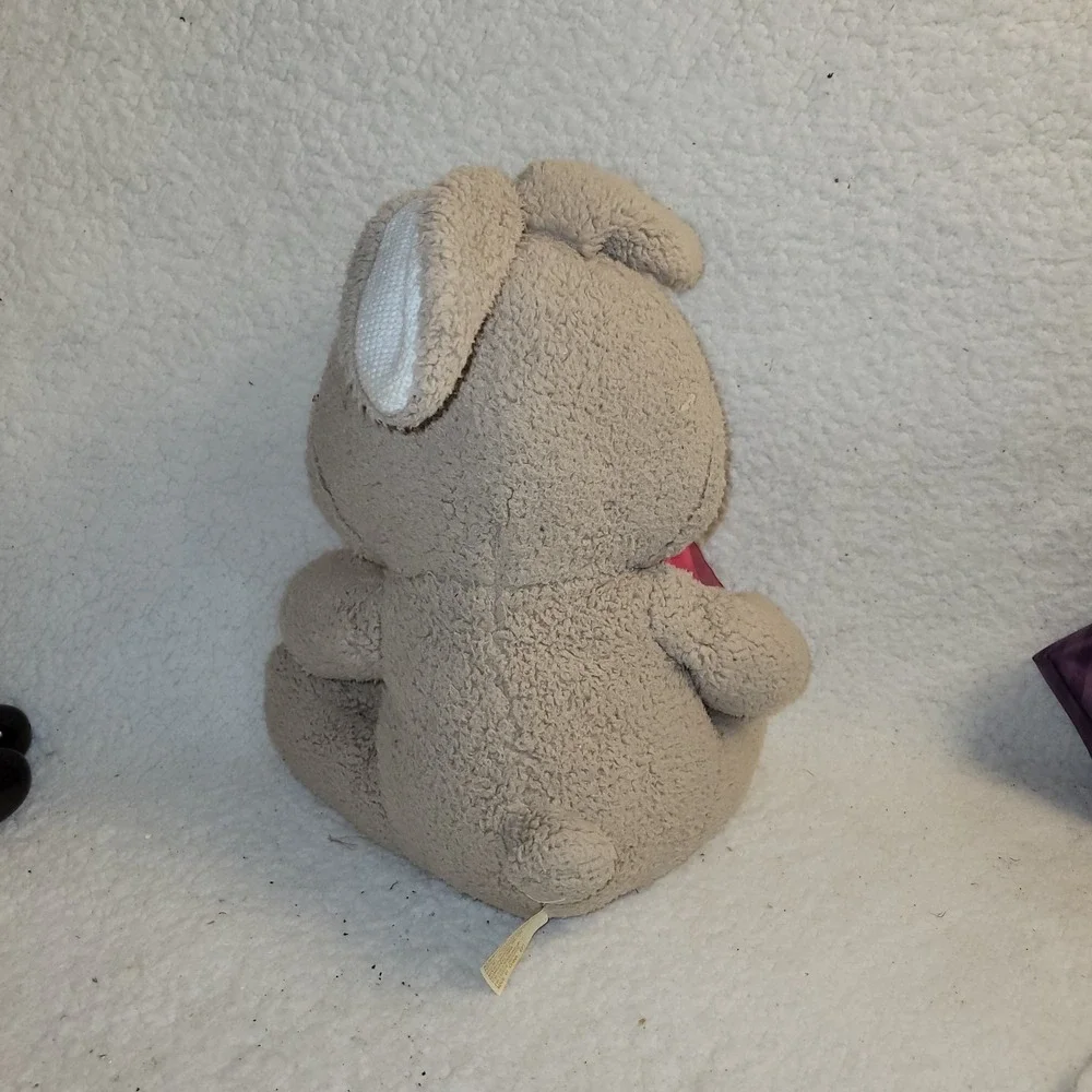 Dan Dee Snuggly And‎ Cuddly Bunny Rabbit/ Somebunny Loves You / New Old Stock.